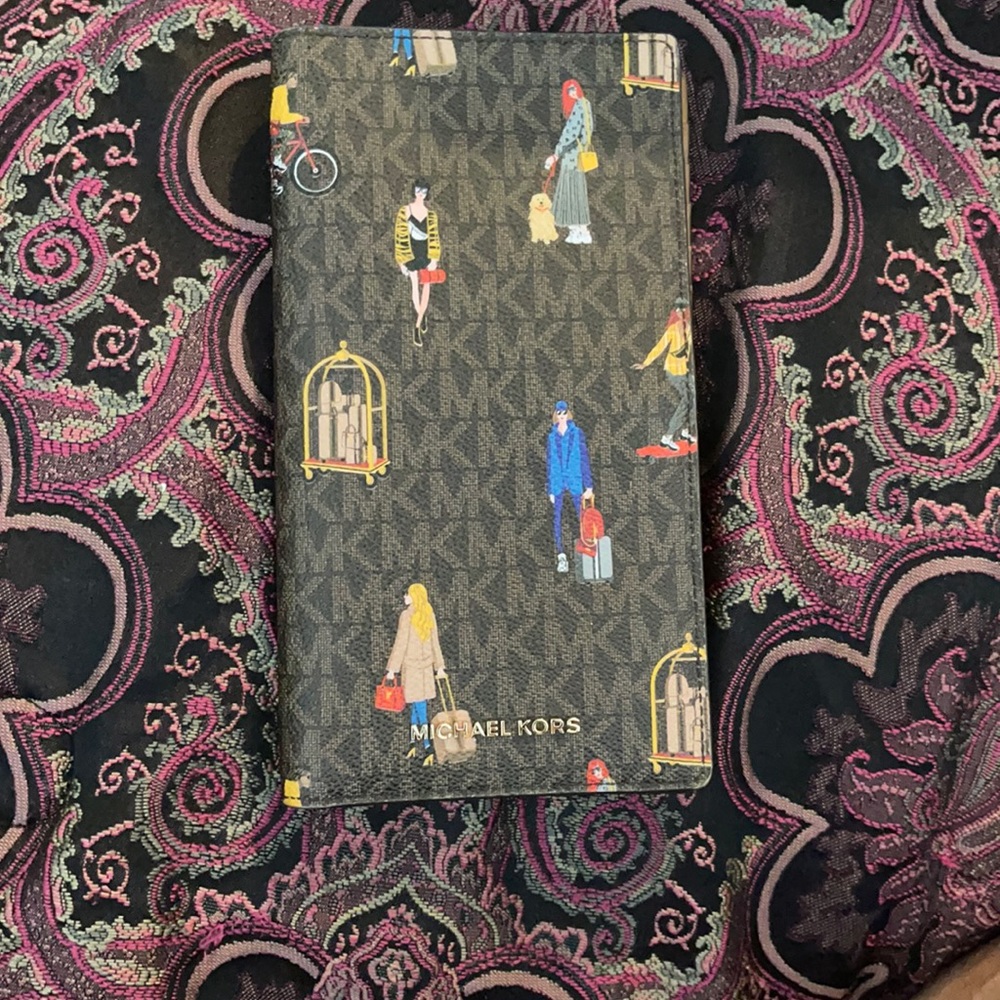 Michael Kors wallet